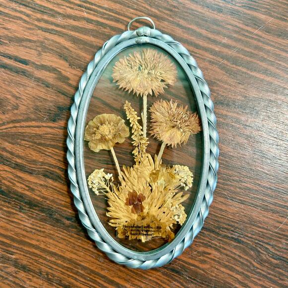 Vintage Lasting Impressions Pressed Flower Oval Glass Suncatcher – 6” x 3.5” - Picture 11 of 14